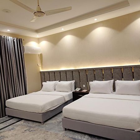 Vip Express Hotel Peshawar Exterior foto